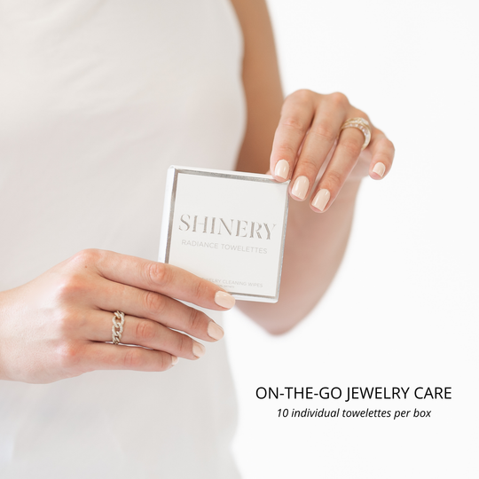 Radiance Towelettes