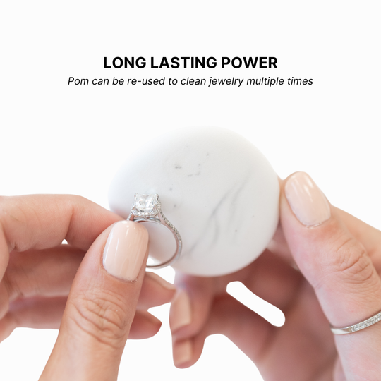 Illuminating Pom Tarnish Eraser®